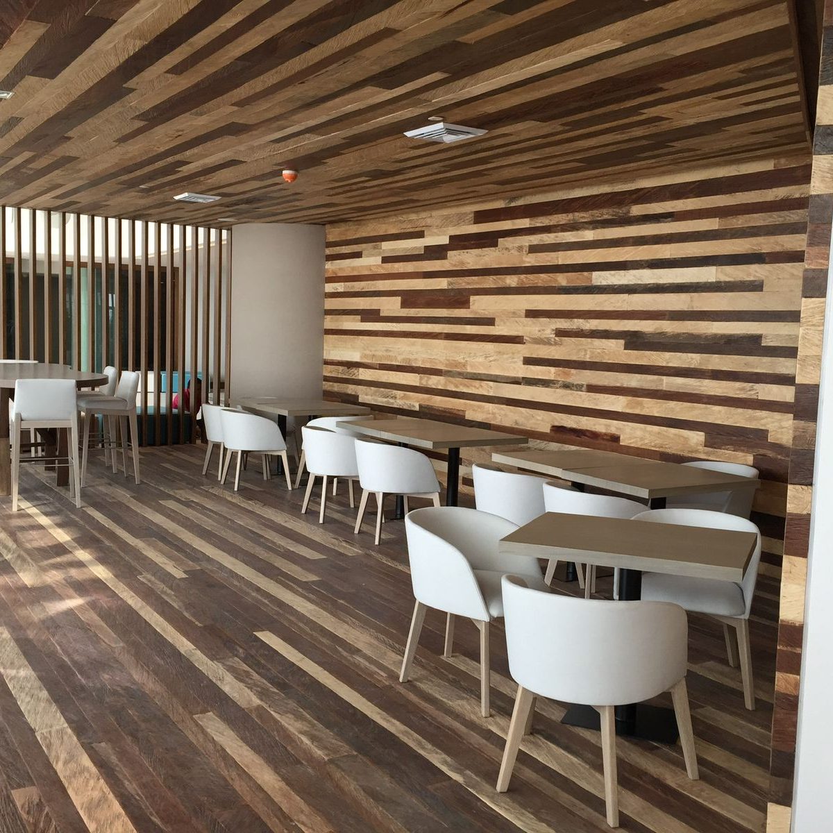 FACHADAS Y REVESTIMIENTOS EN MADERA