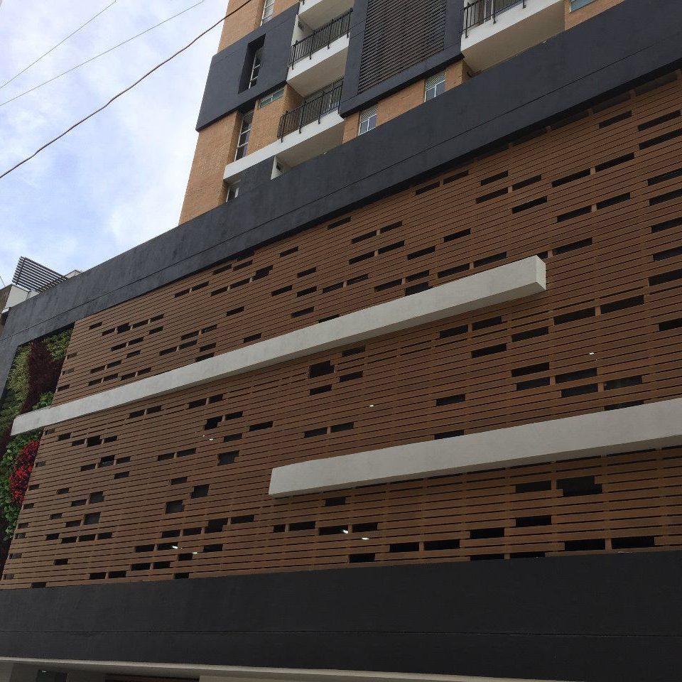 FACHADAS Y REVESTIMIENTOS EN WPC